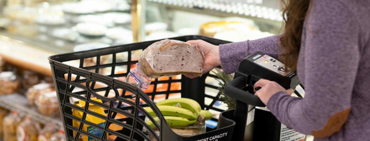 In-store grocery shopping remains prevalent, but online shopping is quickly catching up. Photo/Amigo Mobility via Unsplash