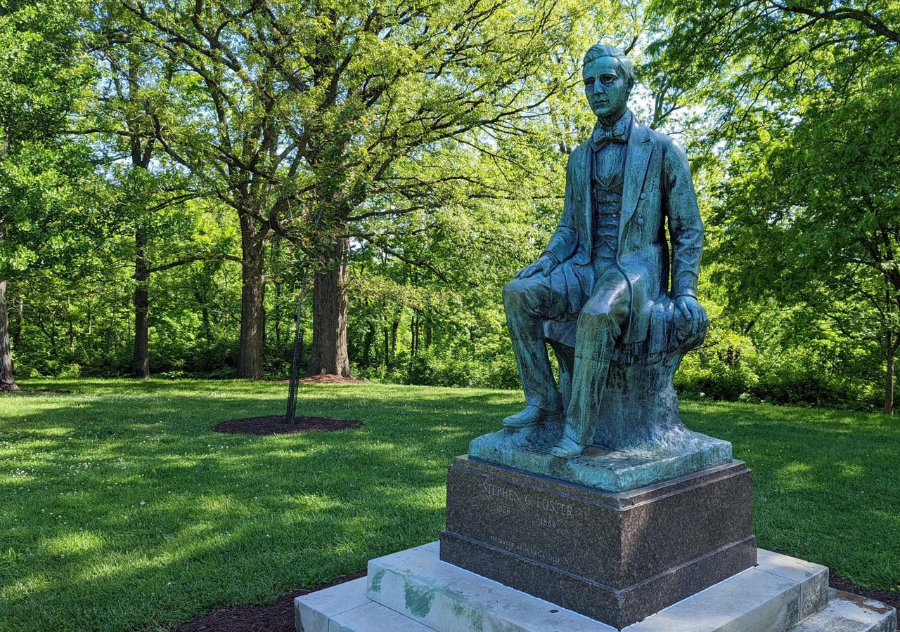 A statue of Stephen Foster
