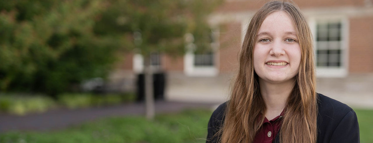 Portrait of Hayley Rigg, CECH ’27 on main campus. 