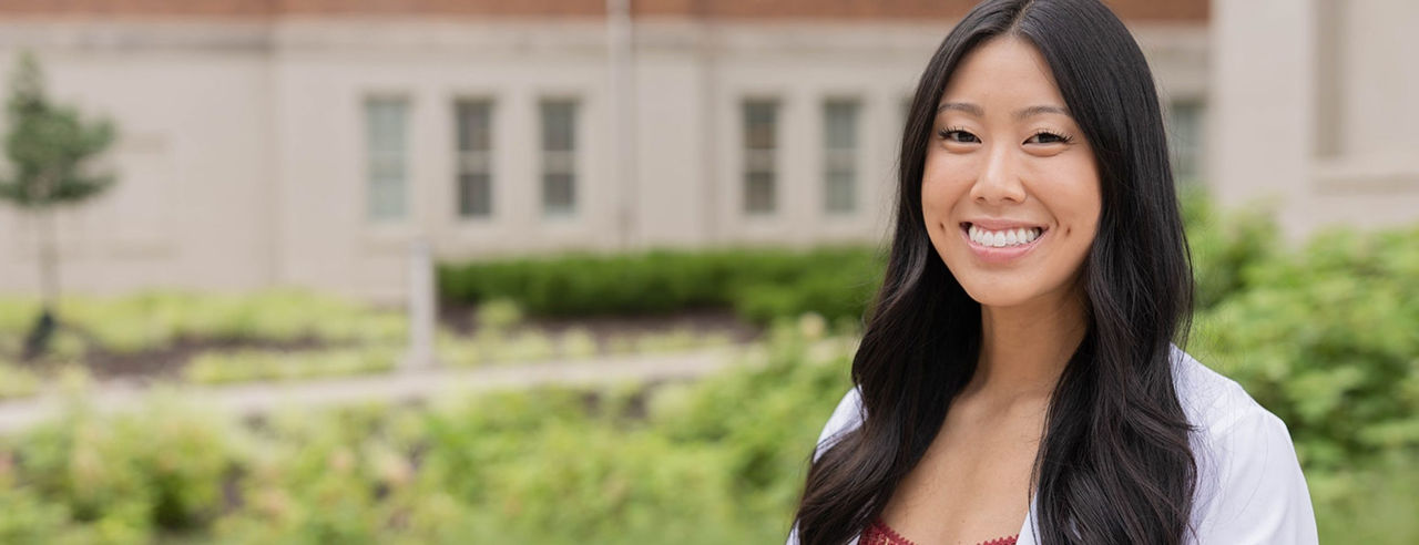 Portrait of Madison Humble ’27 on AHC campus 
