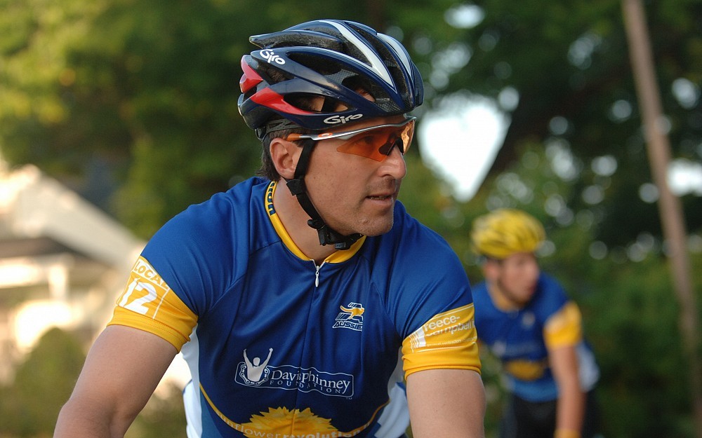 Davis Phinney riding in the 100k Sunflower Revolution bike ride in Cincinnati in 2005.
