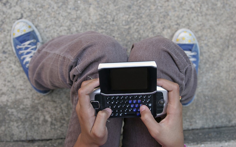A UC ergonomics expert says our thumbs could pay the price for chronic texting.