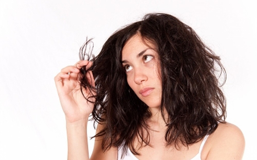 Whether to use chemical hair treatments to straighten hair? 