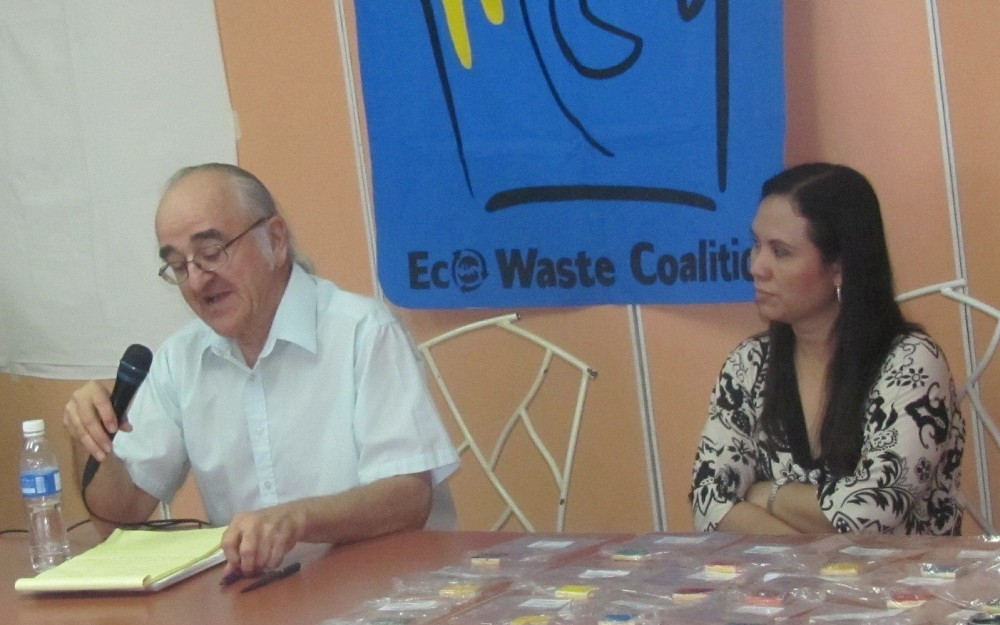 Scott Clark, PhD, at an EcoWaste Coalition event in the Philippines.