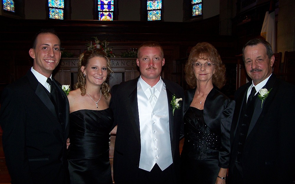 Carol Seibert (second from right) with her children Brett , Brittany and Eric and husband of 33 years, John