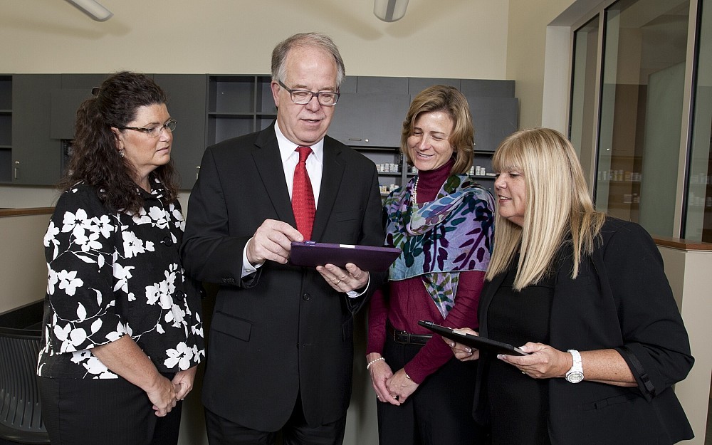 Pharmacy Team wins Innovative Uses of Technology in Teaching award.