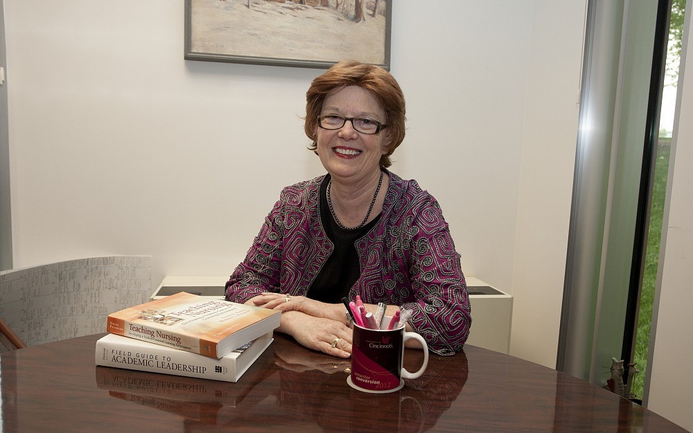 College of Nursing Professor Wins 2012 Faculty Award 