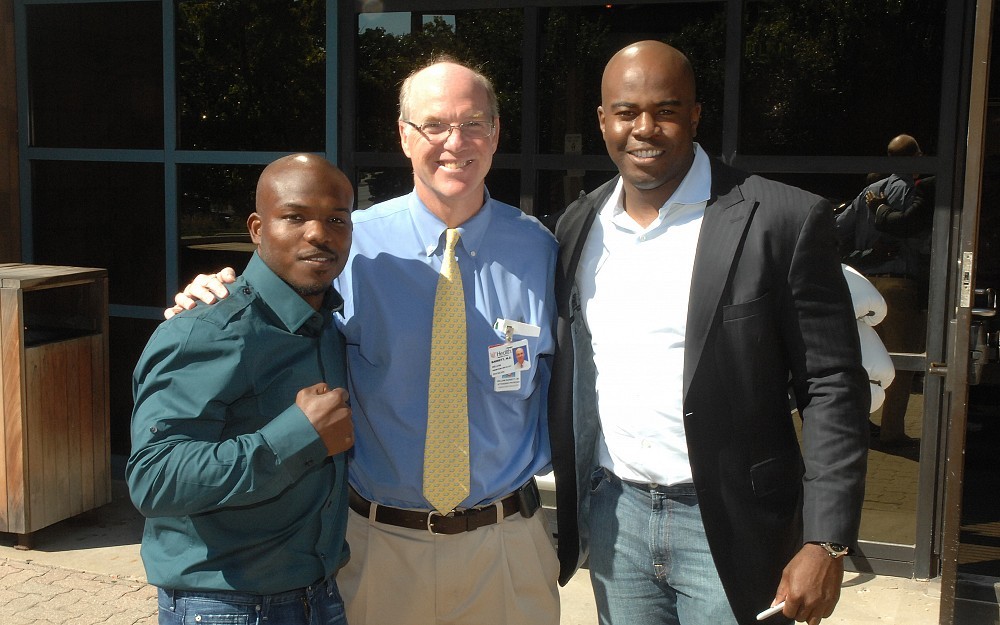 World Boxing Organization Champ Tim Bradley with William Barrett, MD, and former Cincinnati Bengal Chinedum Ndukwe 
