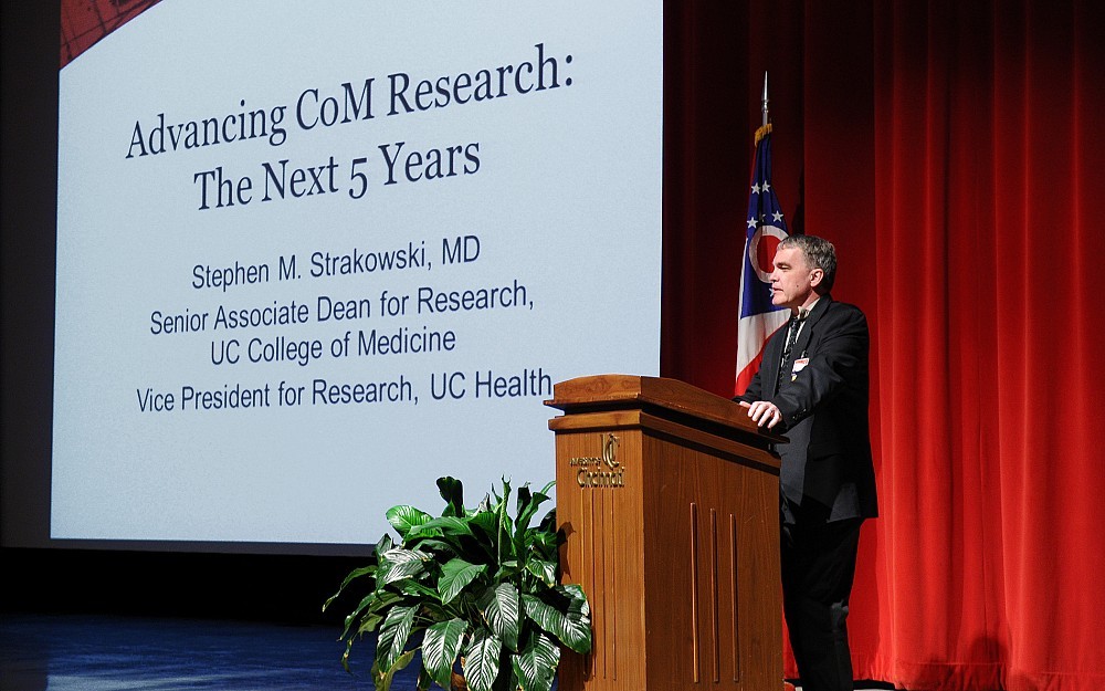 Stephen Strakowski, MD, presented plans for growing research at the UC College of Medicine during a Jan. 15 presentation. 