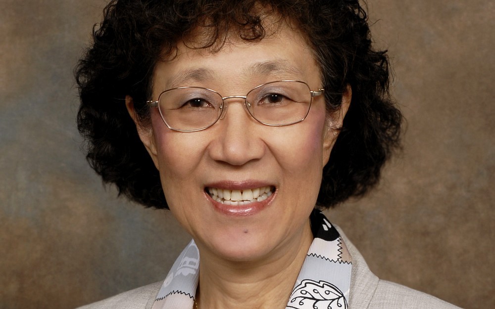 Shuk-Mei Ho, PhD, Cincinnati Cancer Center Director and UC College of Medicine Department of Environmental Health Chair 