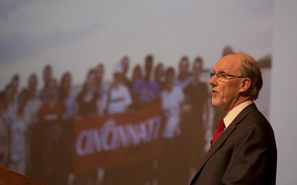 Andrew Filak Jr. , MD, during his March 11 talk on medical education.