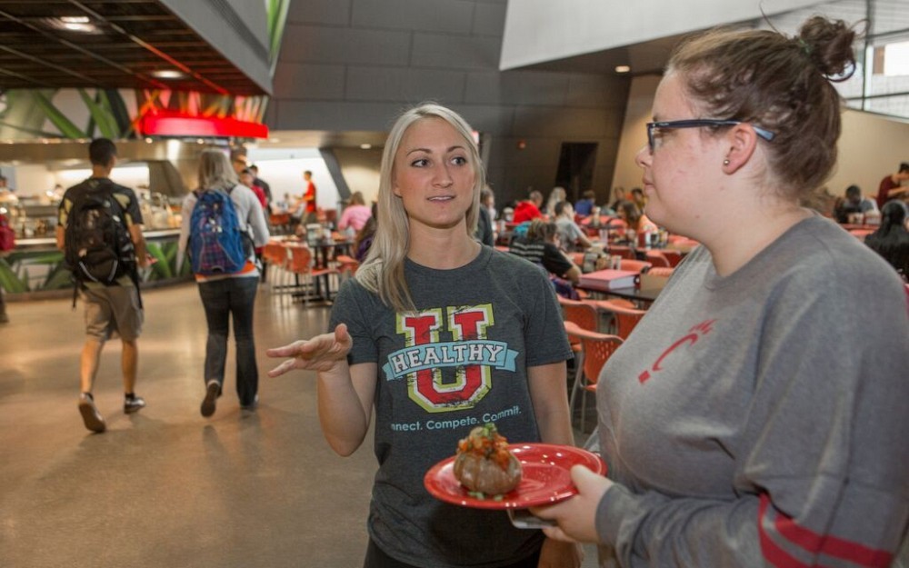As part of her graduate assistantship, Angela Bruzina leads UC Eat Smart Program