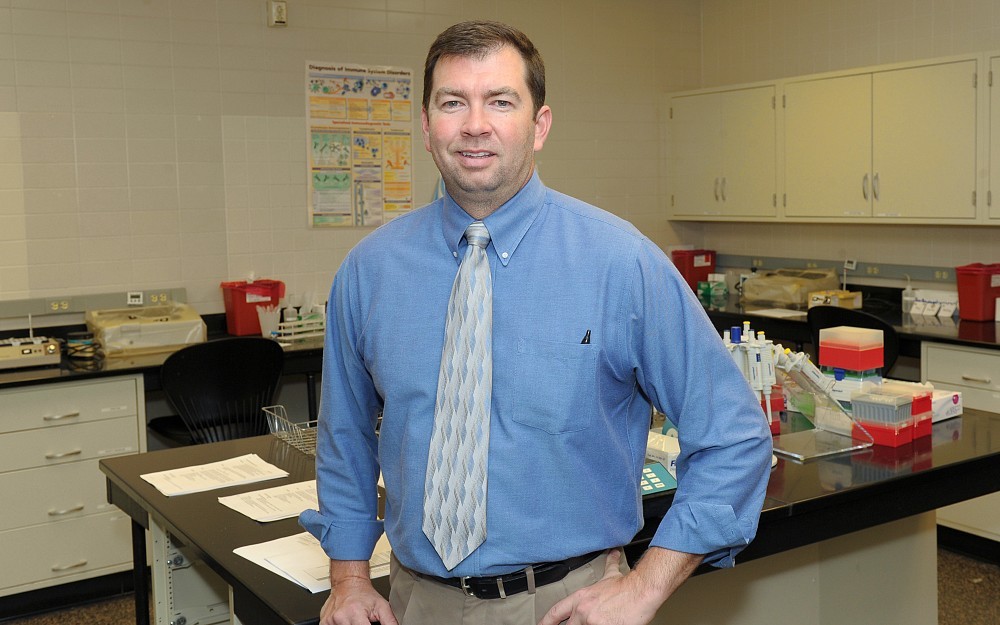 Shane Keene, DHSc, professor of respiratory therapy and program director of the Online Bachelor of Science in Respiratory Therapy program at UCÂ s College of Allied Health Sciences