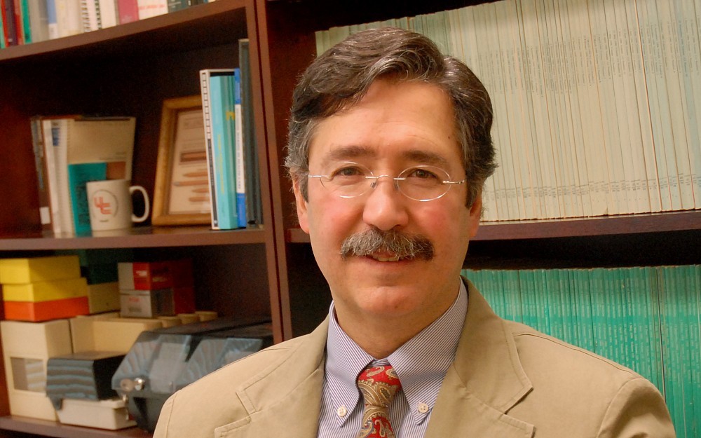 
Mark Eckman, MD, director of the Division of General Internal Medicine, is the Posey Professor of Clinical Medicine in the UC College of Medicine.