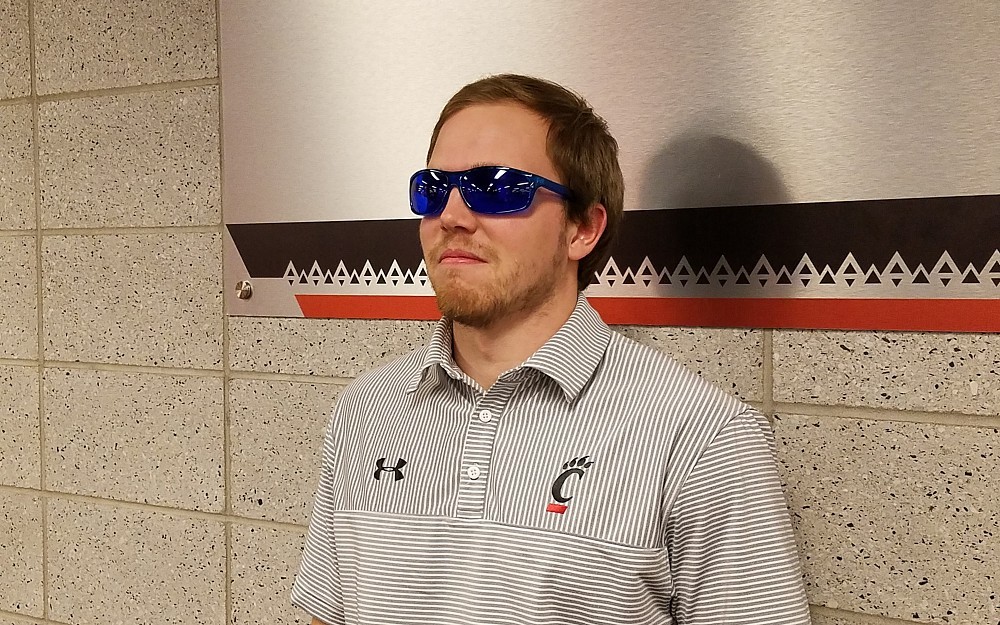 Wearing color-tinted lenses may provide relief to those with photophobia post-concussion, a UC study finds.