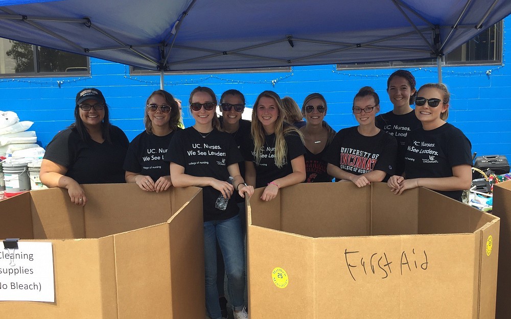 College of Nursing students volunteering at Matthew 25: Ministries for hurricane relief 