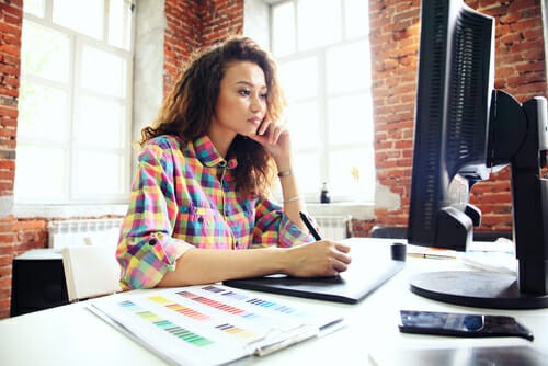 Online Social Work Degree Cost, Financial Aid, and Scholarship Guide