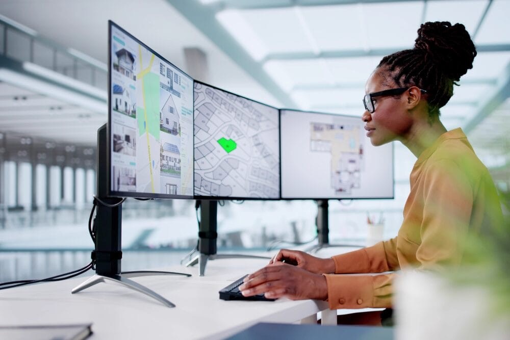 What Is a GIS Analyst & How Can You Become One?