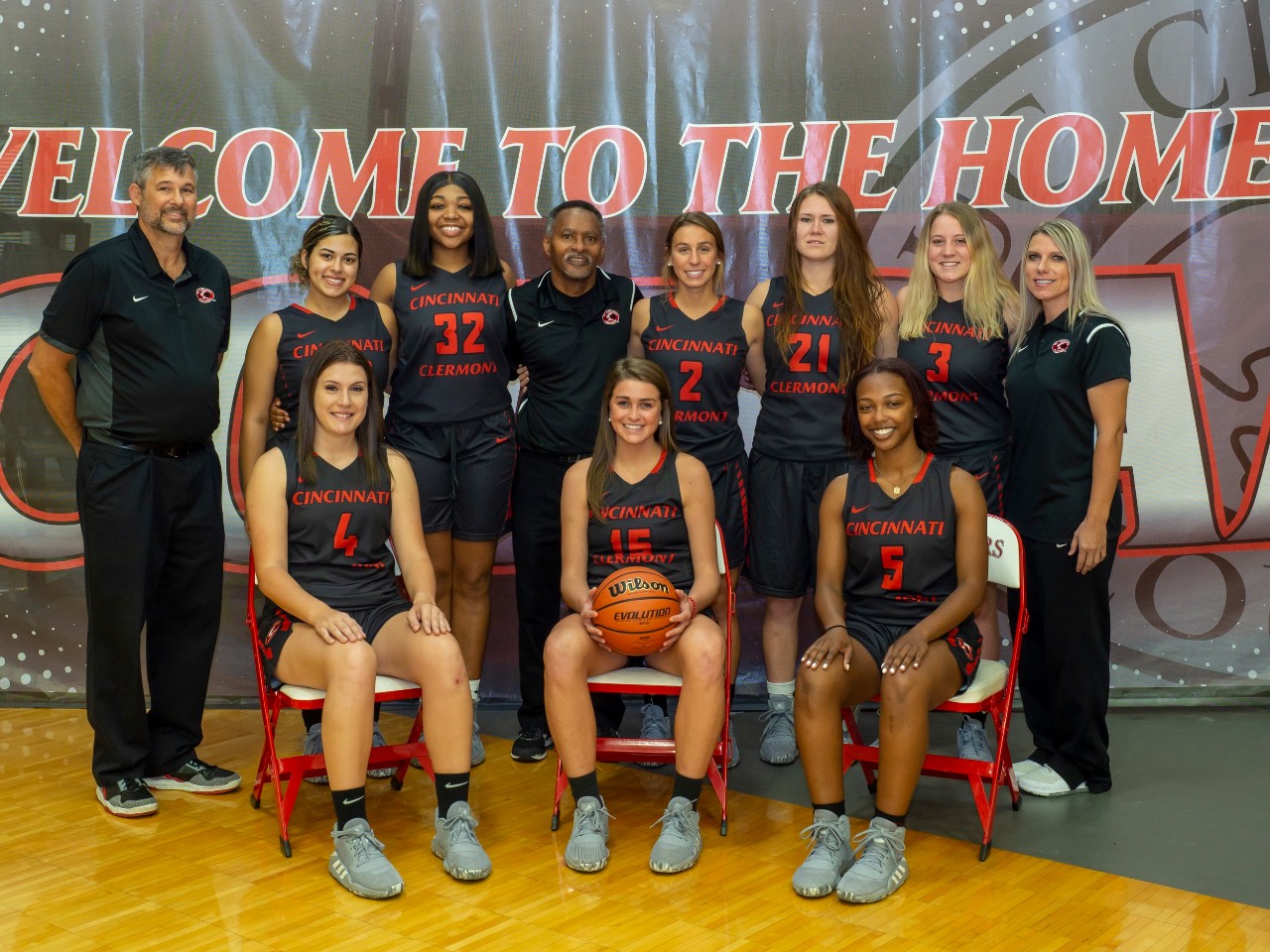UC Clermont women's basketball team 2019