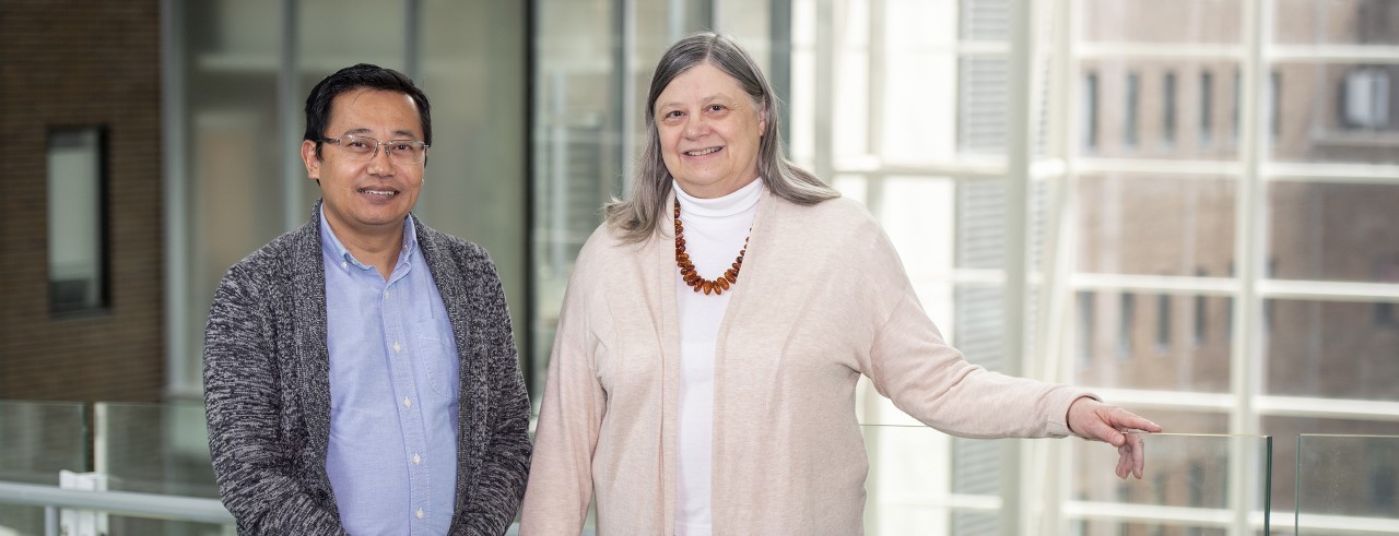 Suman Pradhan, PhD, and Alison Weiss, PhD, shown in UC College of Medicine.