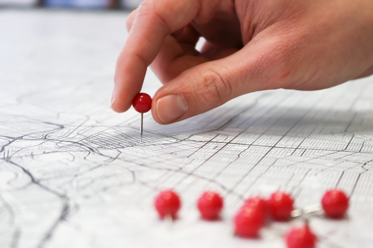 map making with red pins