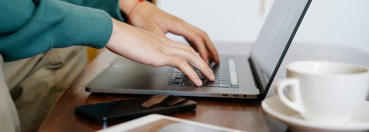 Hands on a keyboard