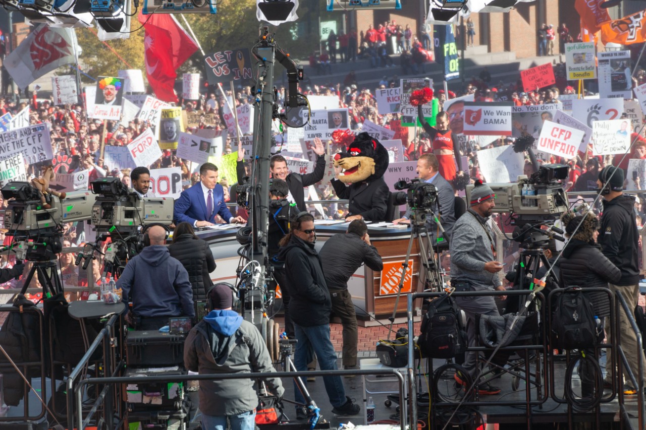 Image of Bearcat fans in The Commons for ESPN's GameDay broadcast