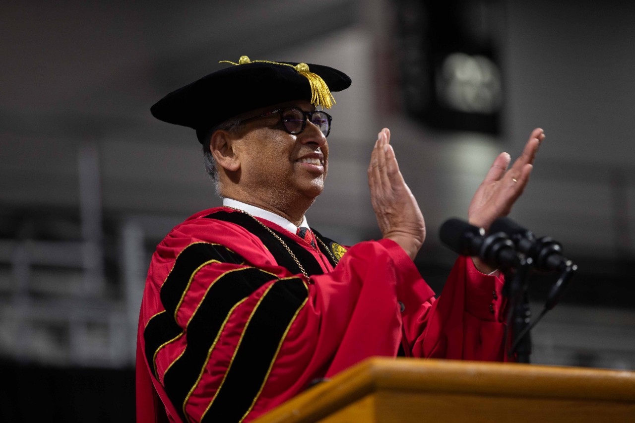 UC hosts fall commencement celebrating of 2,284