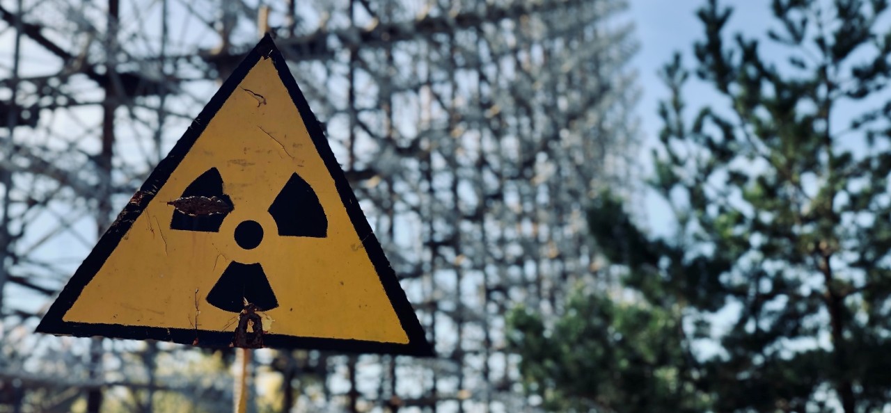 Yellow and black radiation symbol 