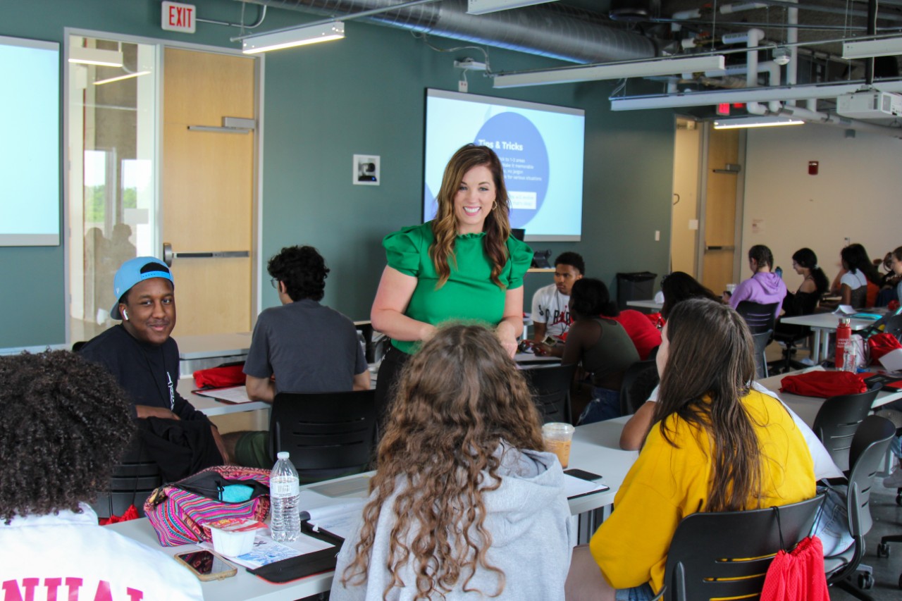 Lindner Summer Institute educates future business problem solvers