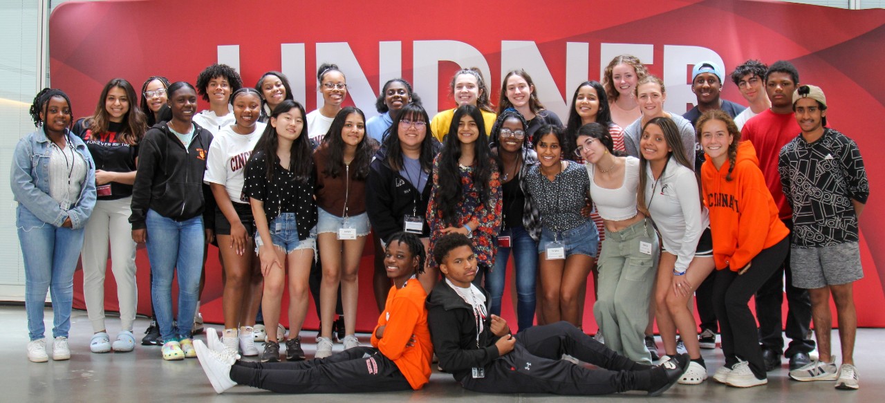 2022 Lindner Summer Institute students pose on the first floor of Lindner Hall.