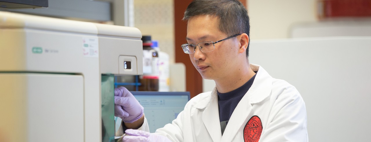Jialiang Liang, a research assistant professor, works in the lab of Yigang Wang, MD.