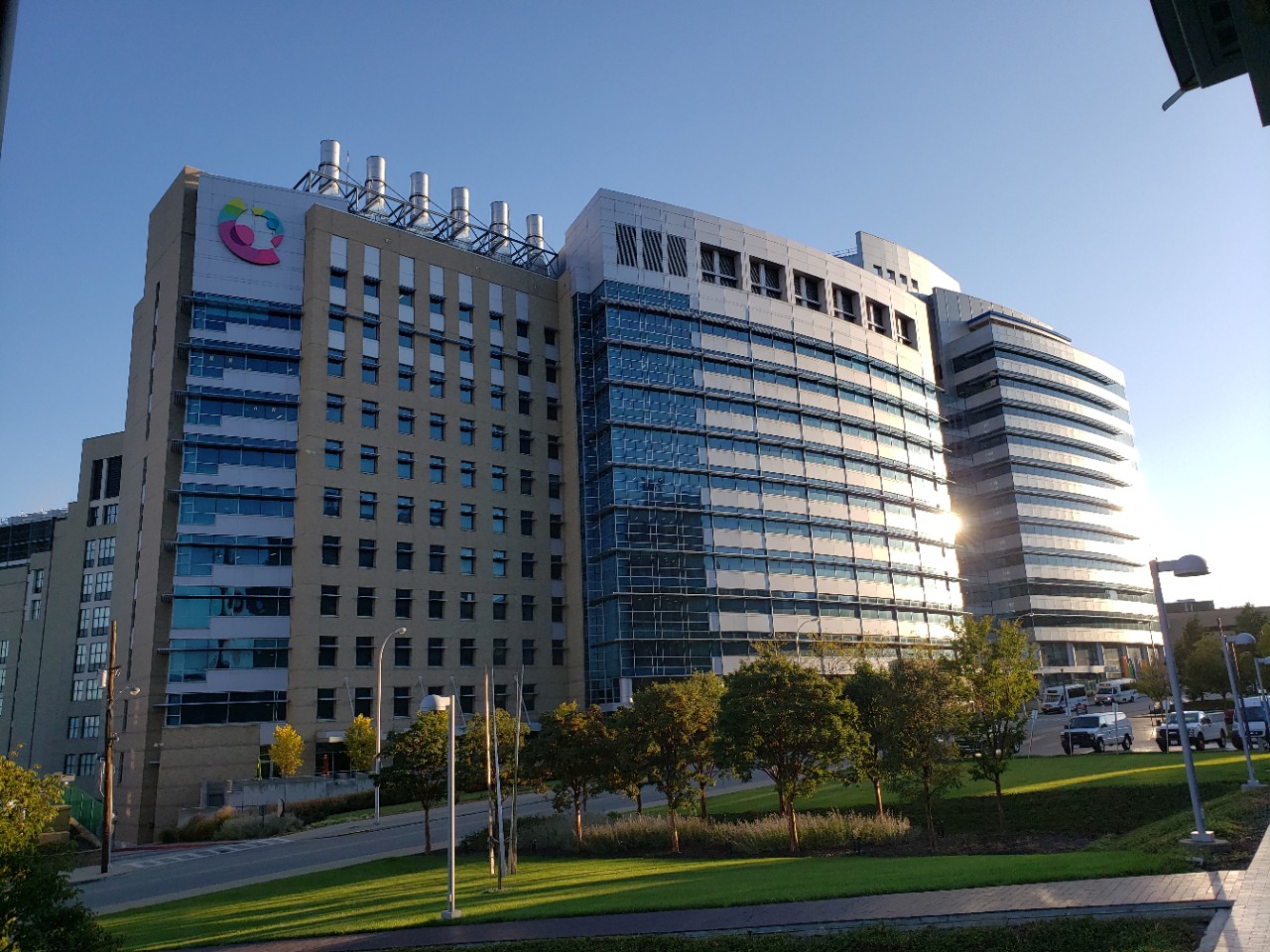 an exterior photo of Cincinnati Children's hospital