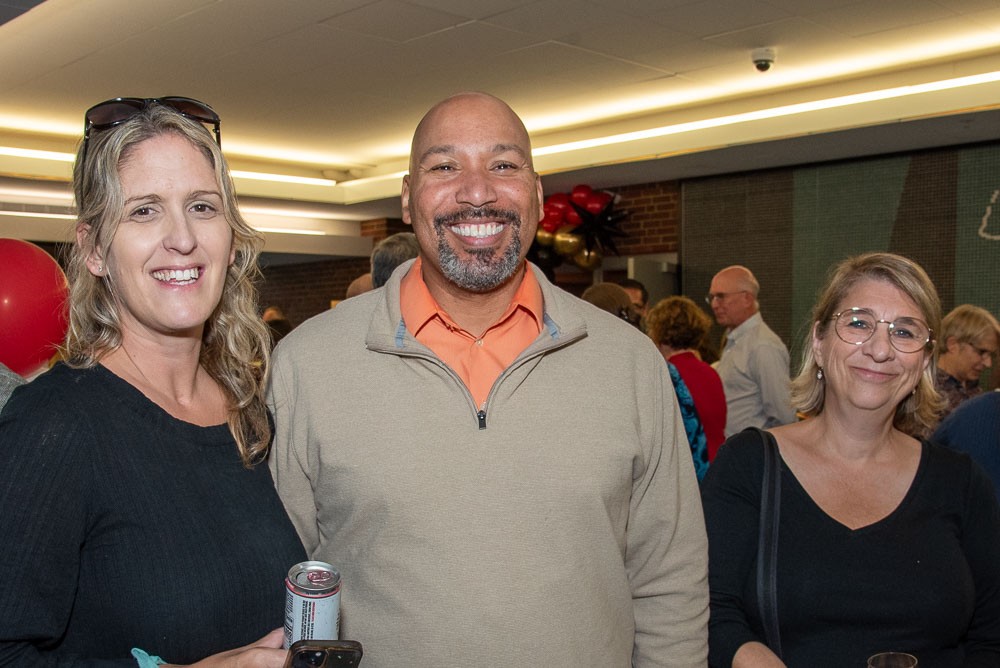 UC Blue Ash honors award winning faculty staff and alumni University