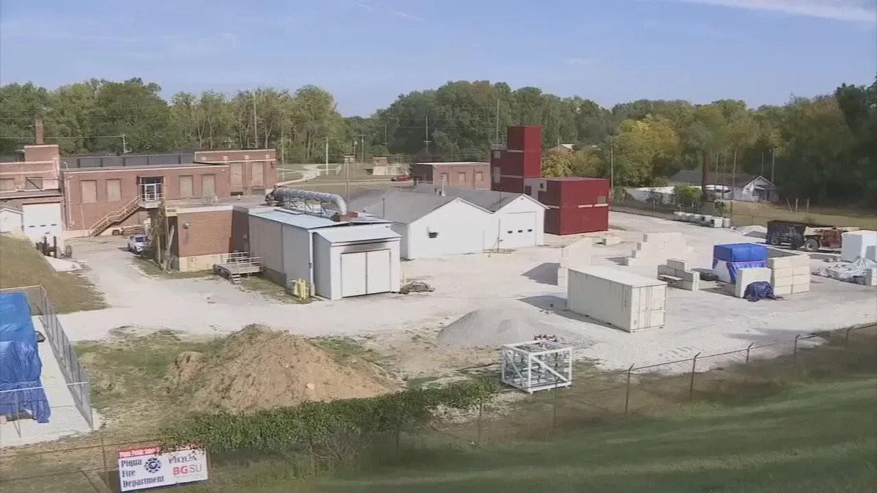 an aerial photo of a faclity in Piqua where lithium-ion batteries are burned