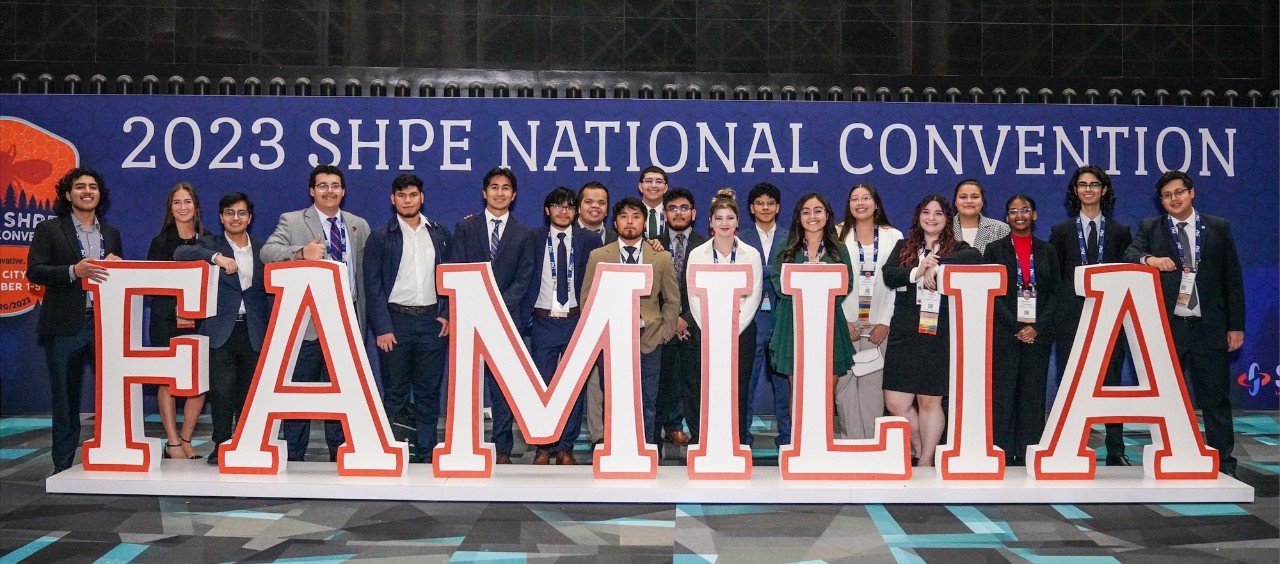 UC students at the SHPE annual conference 
