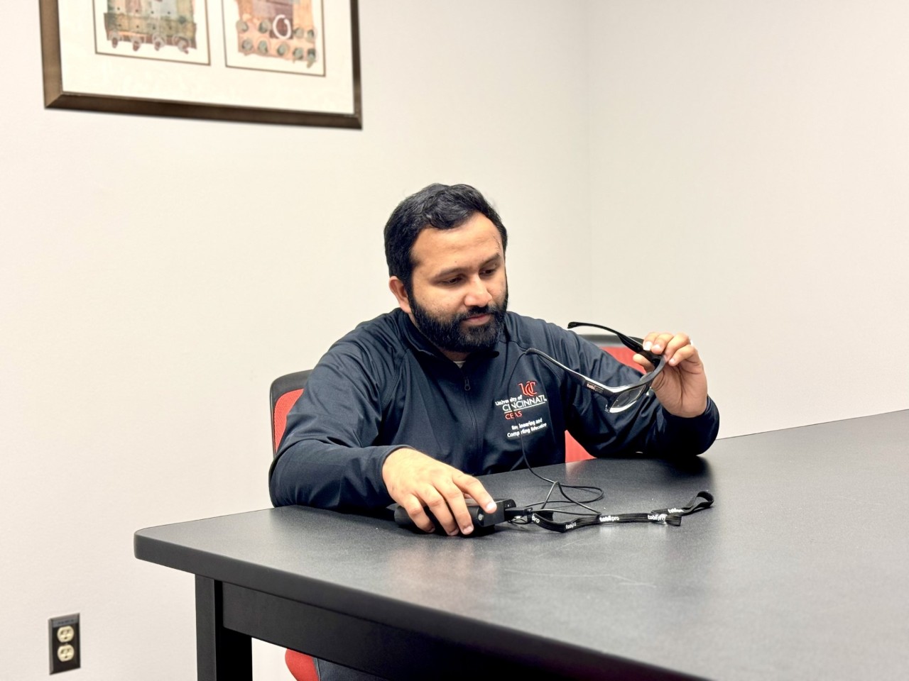 Gibin Raju uses biomarkers to analyze student feelings during problem solving.