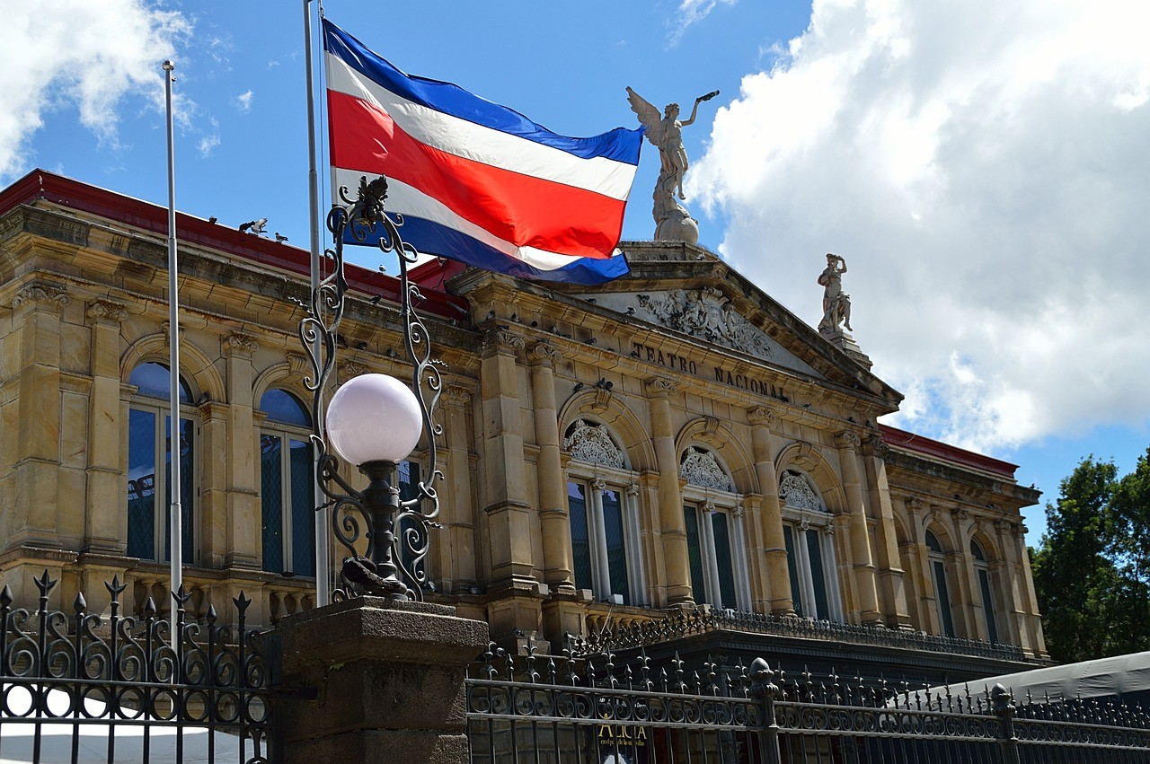 Building with Costa Rican flag