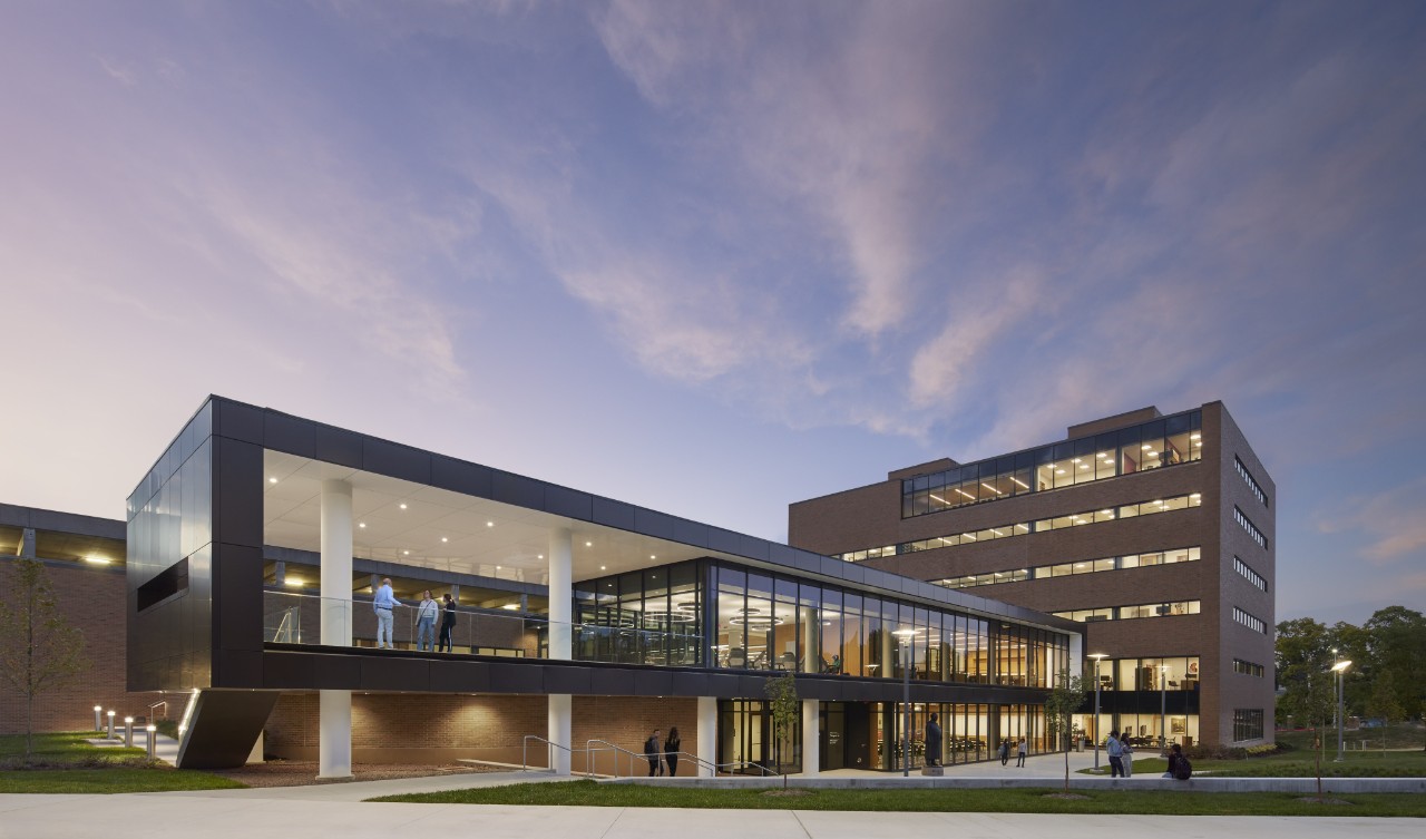 image of the outside of the University of Cincinnati Law School