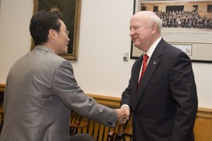 Sang Young Son and U.S. Secretary of Energy Bodman
