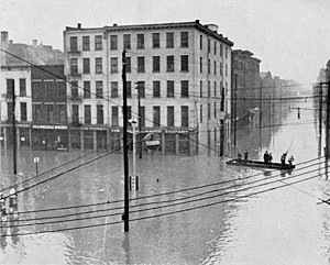 Cincinnati Business District: Second and Walnut Streets