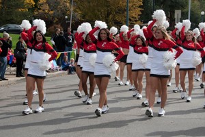 UC_homecoming_cheerleaders