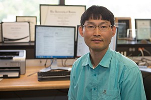 Researcher Sung Doo Kim, a doctoral candidate in the Carl H. Lindner College of Business.