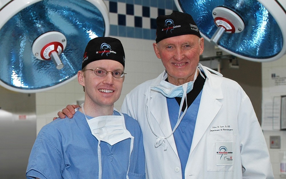 University of Cincinnati neurosurgical fellow Andrew Grande, MD (left), with John Tew, MD.