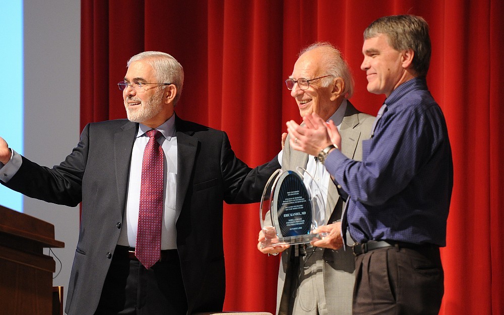 Eric Kandel, MD (center) with Henry Nasrallah, MD (left) and Stephen Strakowski, MD.