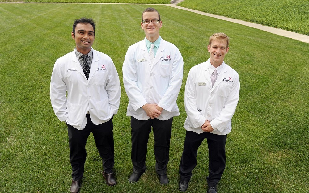 Students winners of the American Association for Thoracic Surgery summer cardiothoracic scholarship (left to right): Rahul Handa, Daniel Dolan and Alexander Meyer
