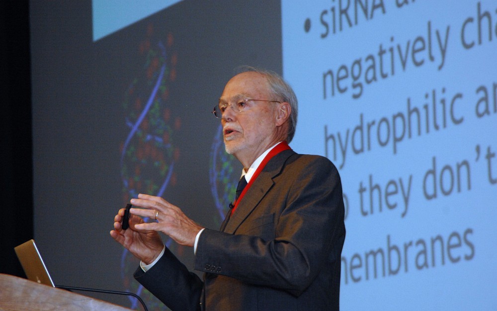 Nobel Laureate Phillip Sharp, PhD, spoke to a capacity crowd in Kresge Auditorium Thursday, Nov. 7, 2013.